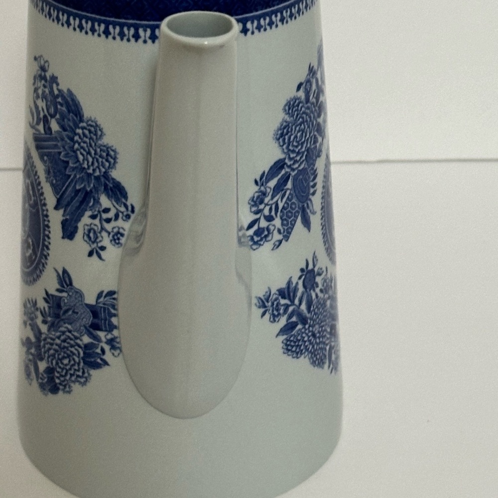 Spode Fitzhugh Blue & White Coffee Pot - Picture 6 of 8